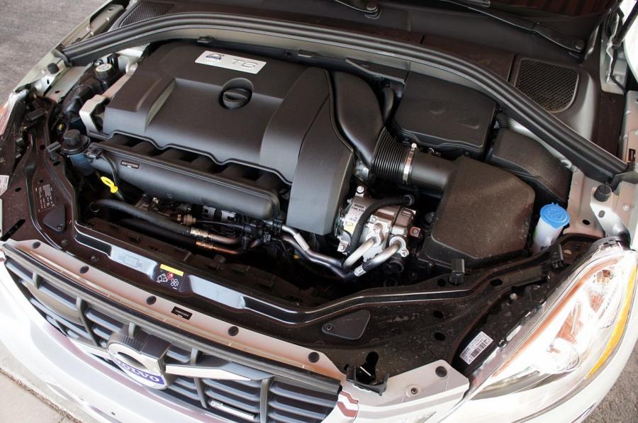  Volvo XC60 R-Design 2012 года  (фото 76 из 90)